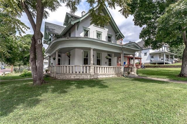 Front View off Atchison Street