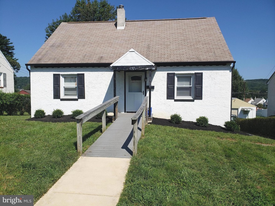 1517 Walnut St, Coatesville, PA 19320 - photo 1
