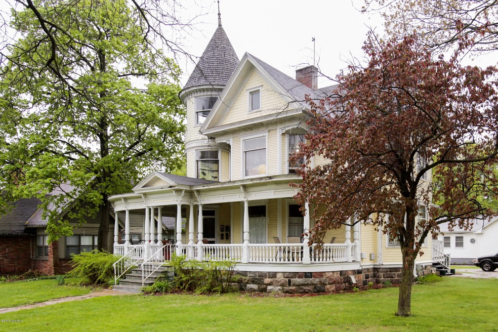223 n kalamazoo-101