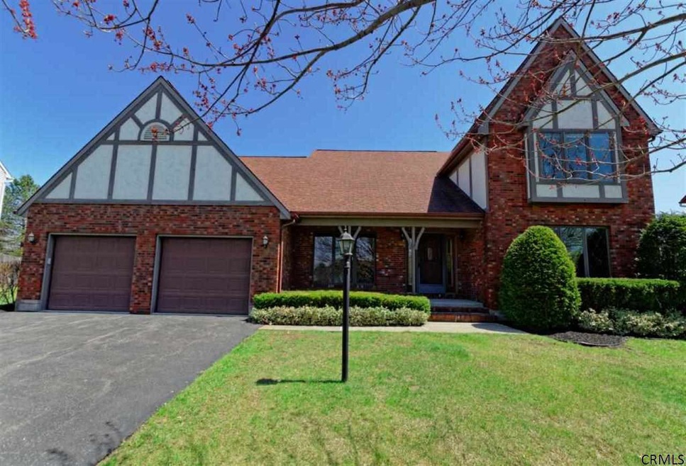 4 Dogwood Ln, Albany, NY 12211 - photo 1