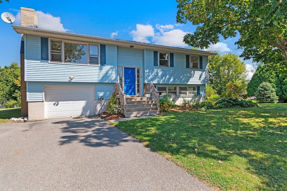 37 Mountain View Blvd, South Burlington, VT 05403 - photo 1