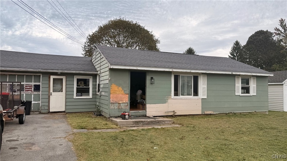 208 S Webber Dr, Chittenango, NY 13037 - photo 1