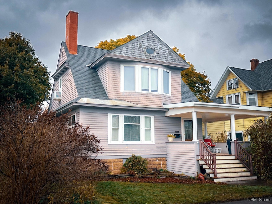 607 N 4th St, Ishpeming, MI 49849 - photo 1