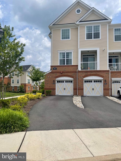 43021 Greggsville Chapel Terrace unit 105, Dulles, VA 20148 - photo 1