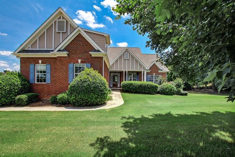 Beautiful 1-1/2 Story Full Ranch with Huge 