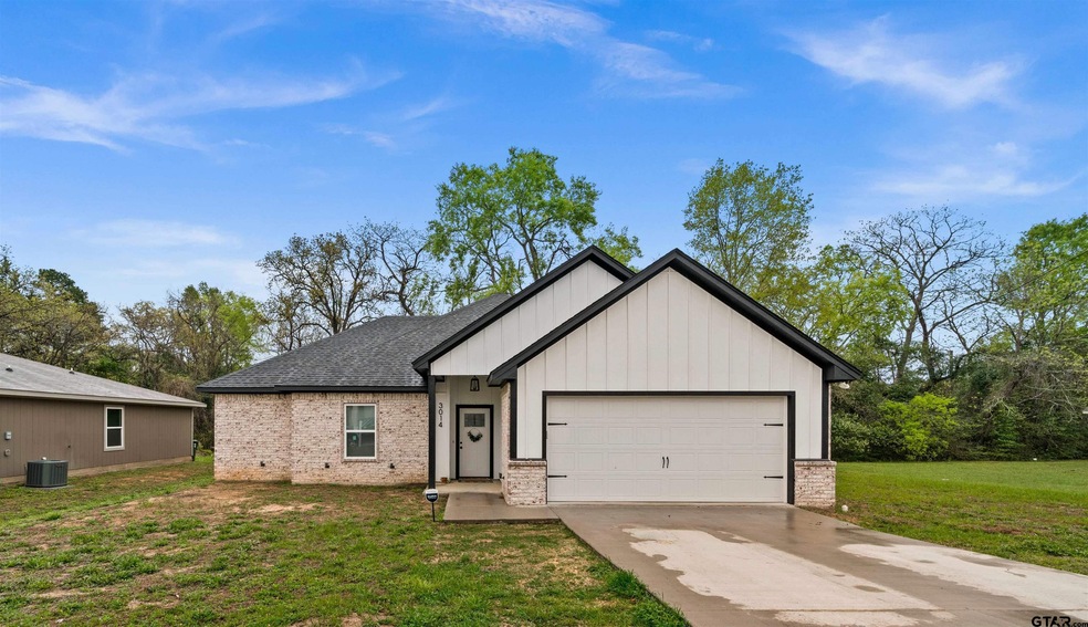 3014 Moorehead St, Tyler, TX 75701 - photo 1