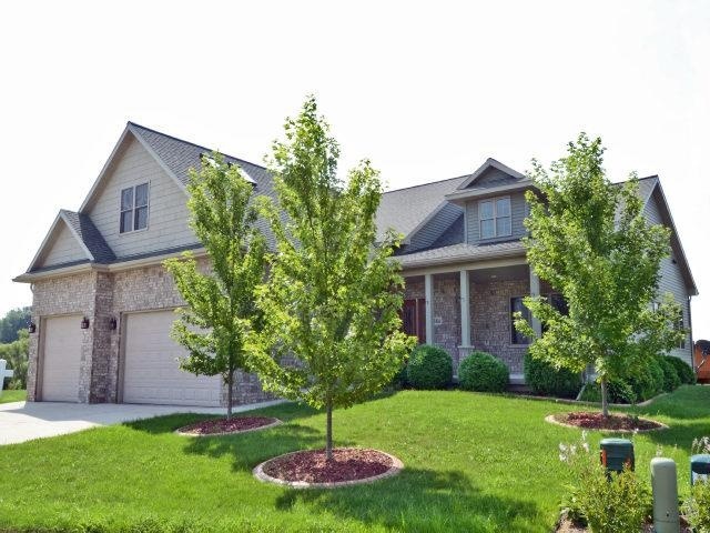 564 Lexington Dr, Oregon, WI 53575 - photo 1