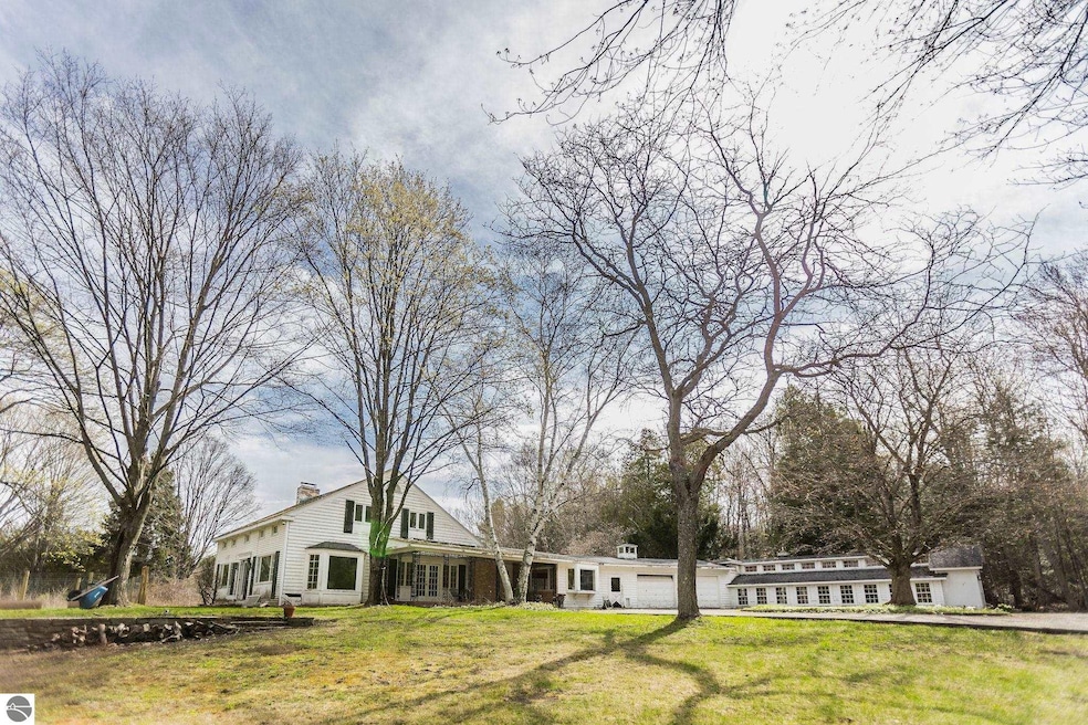 Sold $725,000