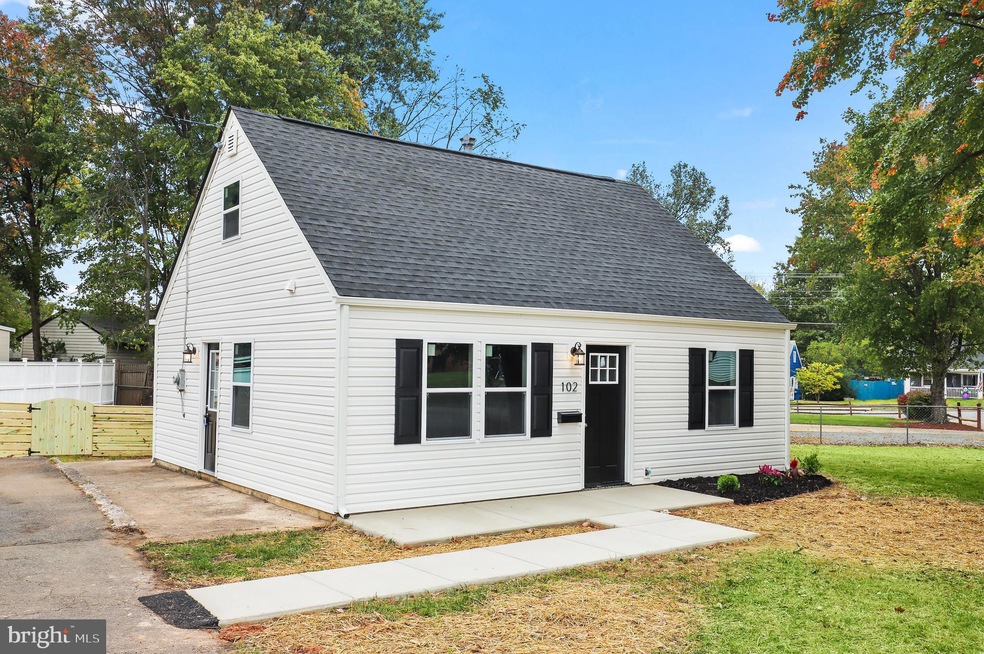 102 Forrest St, Manassas Park, VA 20111 - photo 1