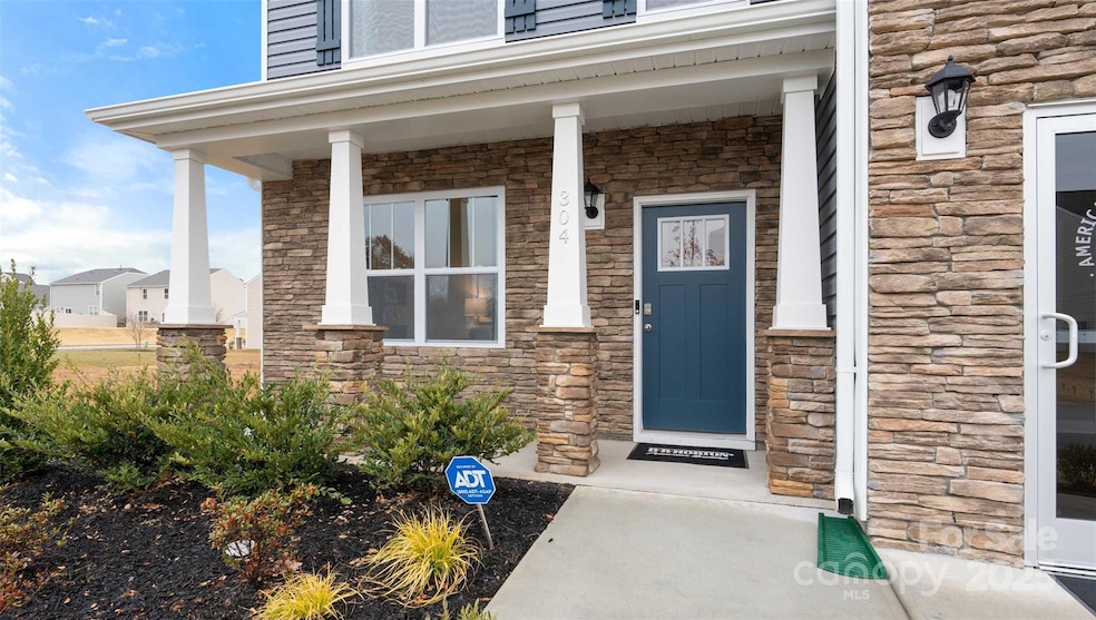 Pending $419,000 • Co-Listing Agent
