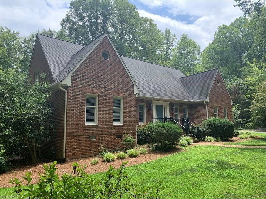 816 Cedar Creek Dr, Asheboro, NC 27205 - photo 1