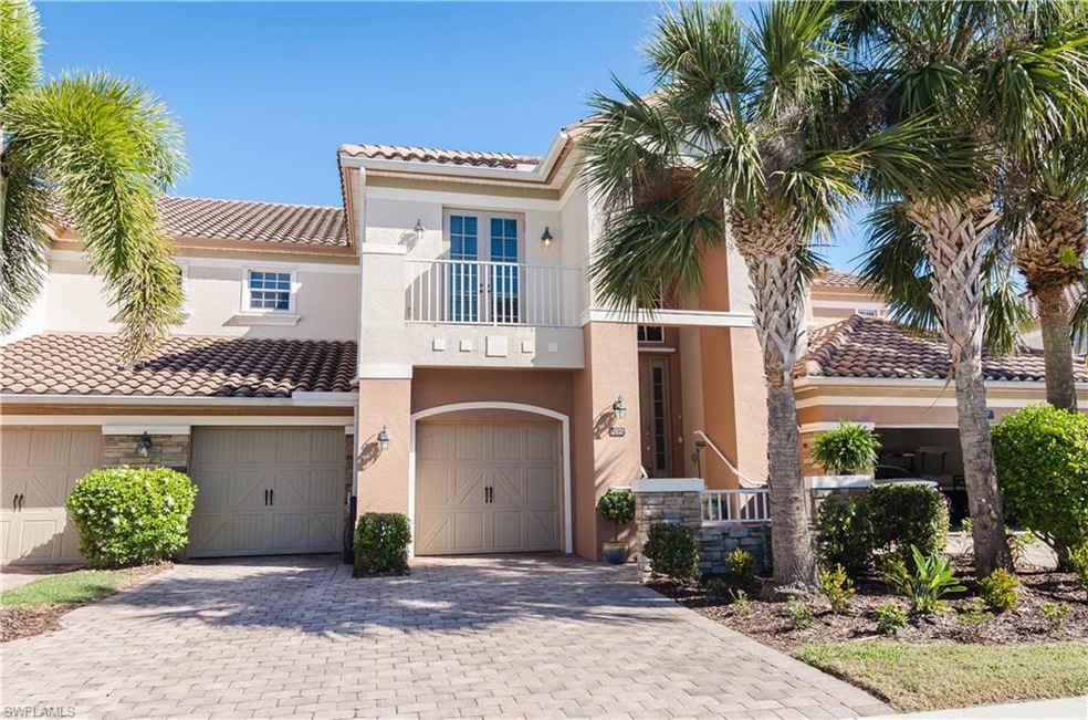 3bedroom, 3bath, den, dining, and bonus room with 