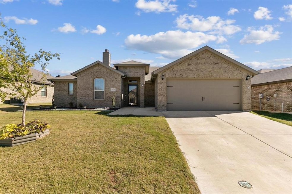 2533 Doe Run, Hudson Oaks, TX 76087 - photo 1