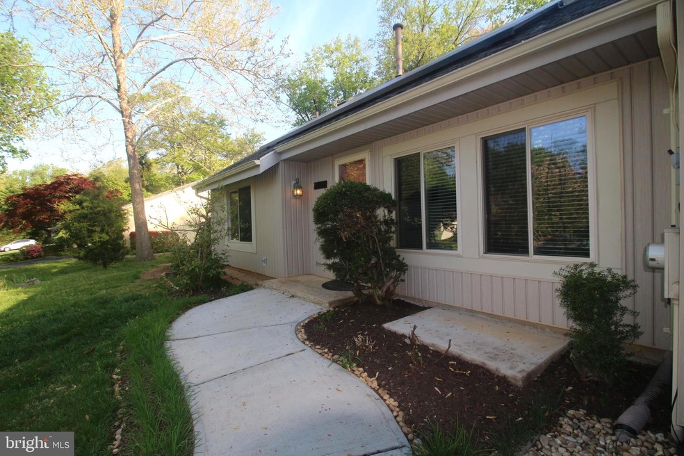 11617 Happy Choice Ln, North Potomac, MD 20878 - photo 1