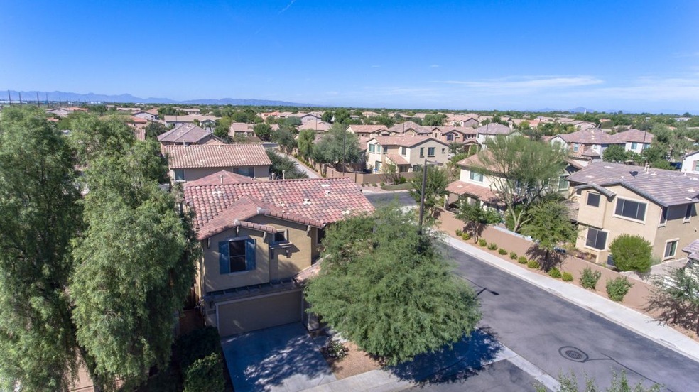 1047 E Julian Dr, Gilbert, AZ 85295 - photo 1