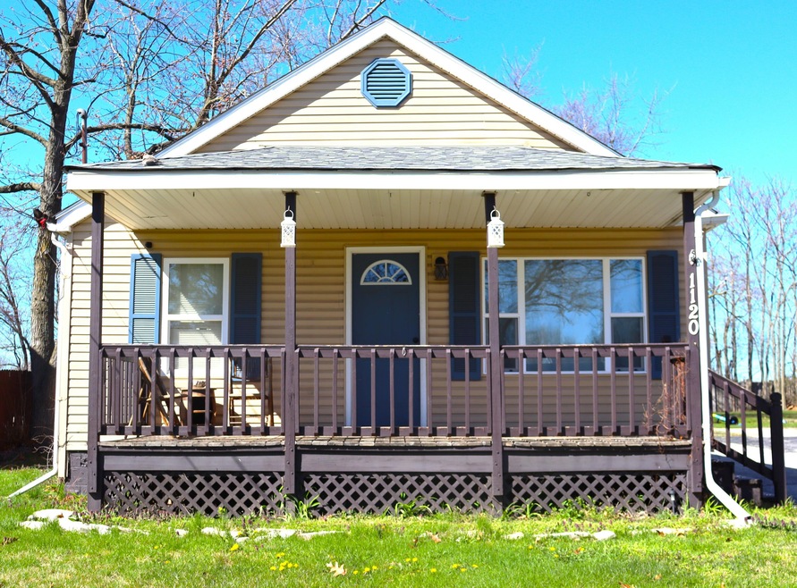 1120 E 39th Place, Griffith, IN 46319 - photo 1