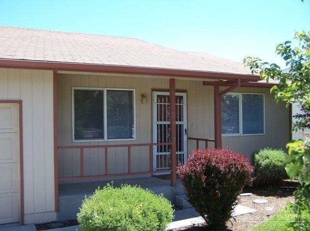 1610 SW 23rd St, Redmond, OR 97756 - photo 1