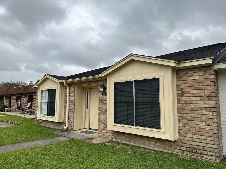 5830 Meadow Way, Beaumont, TX 77707 - photo 1