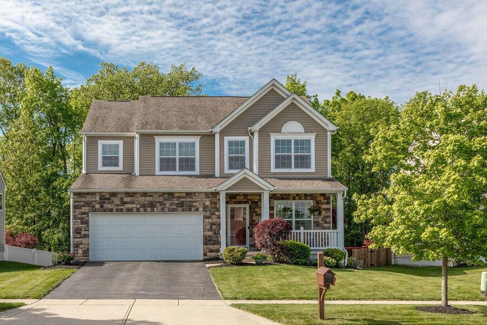 545SummerTreeLoop-Exterior-15