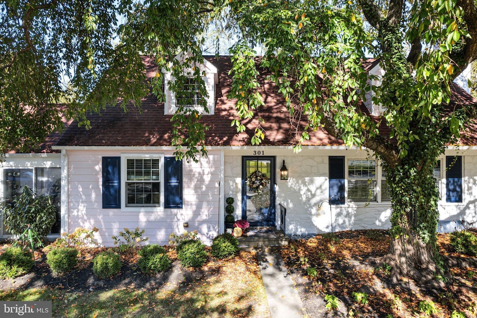 Under Contract $925,000