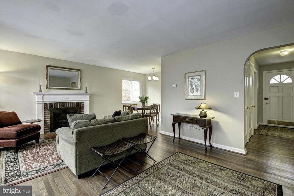 908 Elm Ave, Takoma Park, MD 20912 - photo 1