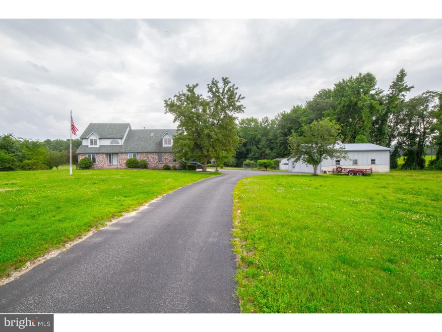 642 Tomlin Station Rd, Mullica Hill, NJ 08062 - photo 1