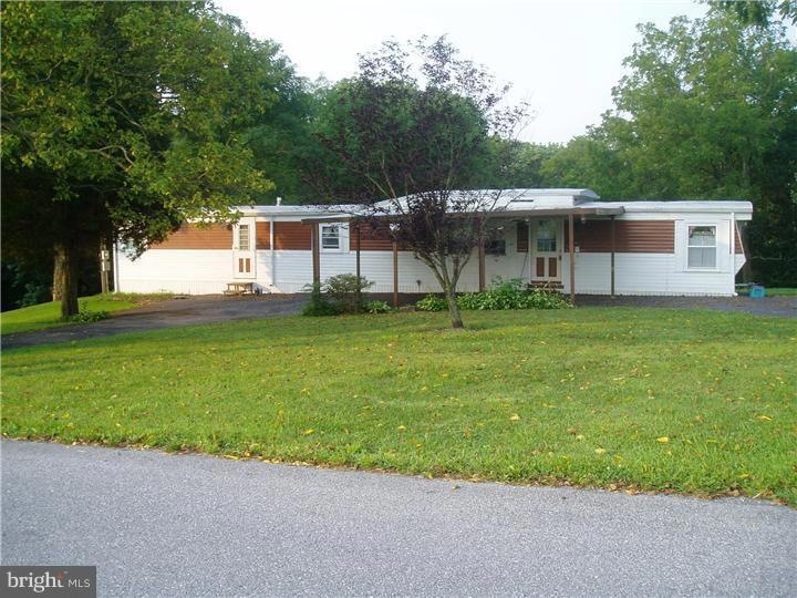 40 Worman Rd, Douglassville, PA 19518 - photo 1