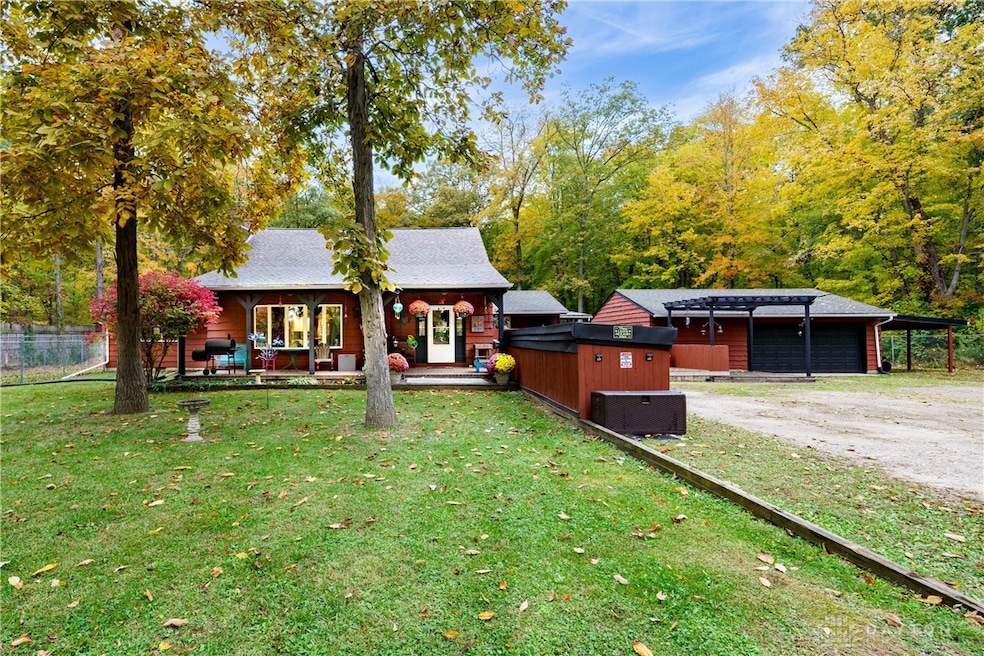 2214 E Lower Springboro Rd, Waynesville, OH 45068 - photo 1