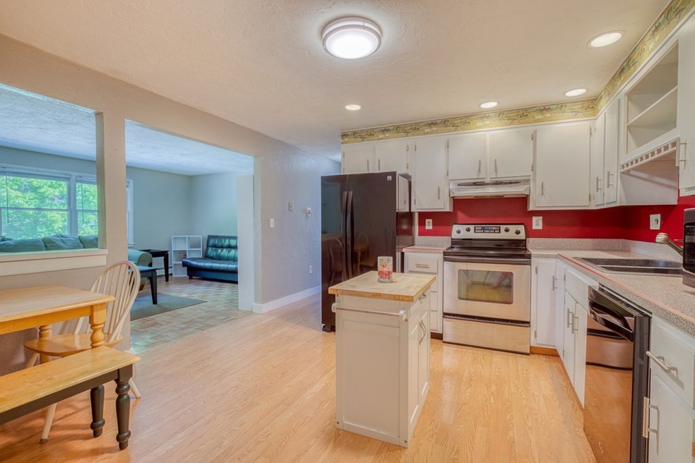 12 Fairview Ave unit 8, Dudley, MA 01571 - photo 1