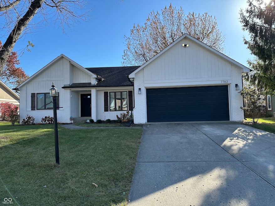 7763 Kenetta Ct, Fishers, IN 46038 - photo 1