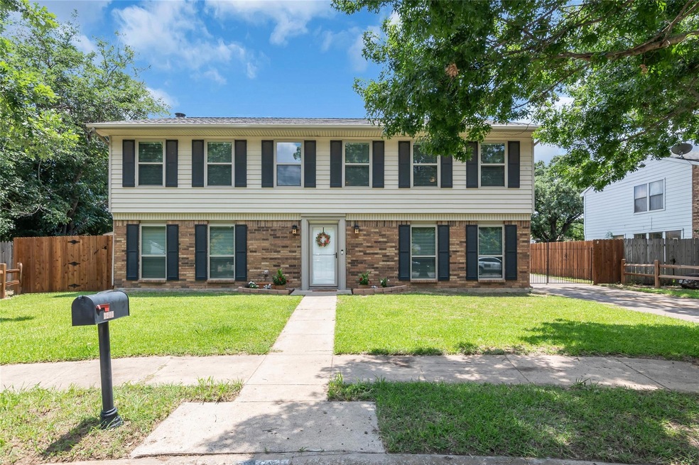 3200 Manchester Circle - Bedford, TX 76021