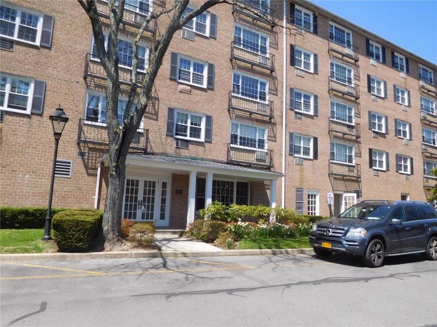 Consulate on the Park unit 3E, Tuckahoe, NY 10707 - photo 1