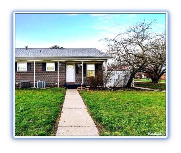8550 Front Photo
