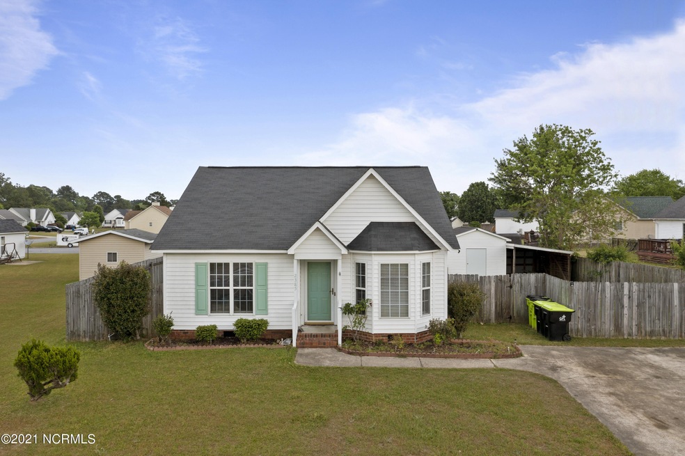 2385 Wedgewood Dr, Winterville, NC 28590 - photo 1