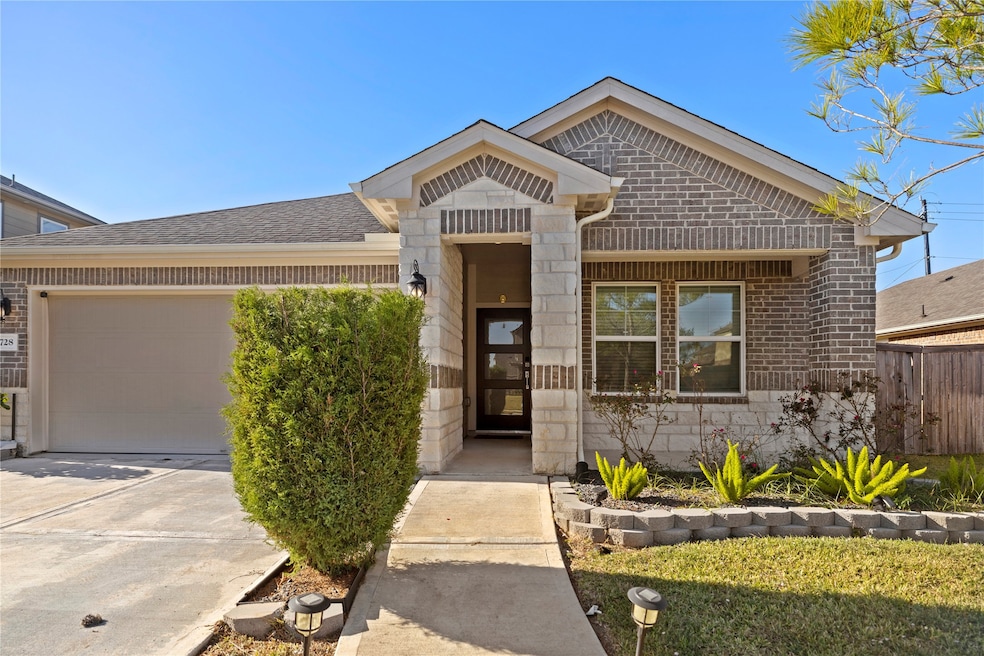 For Rent $2,300/month • Co-Listing Agent