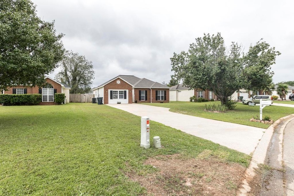 100 Dorothy Ct, Warner Robins, GA 31088 - photo 1