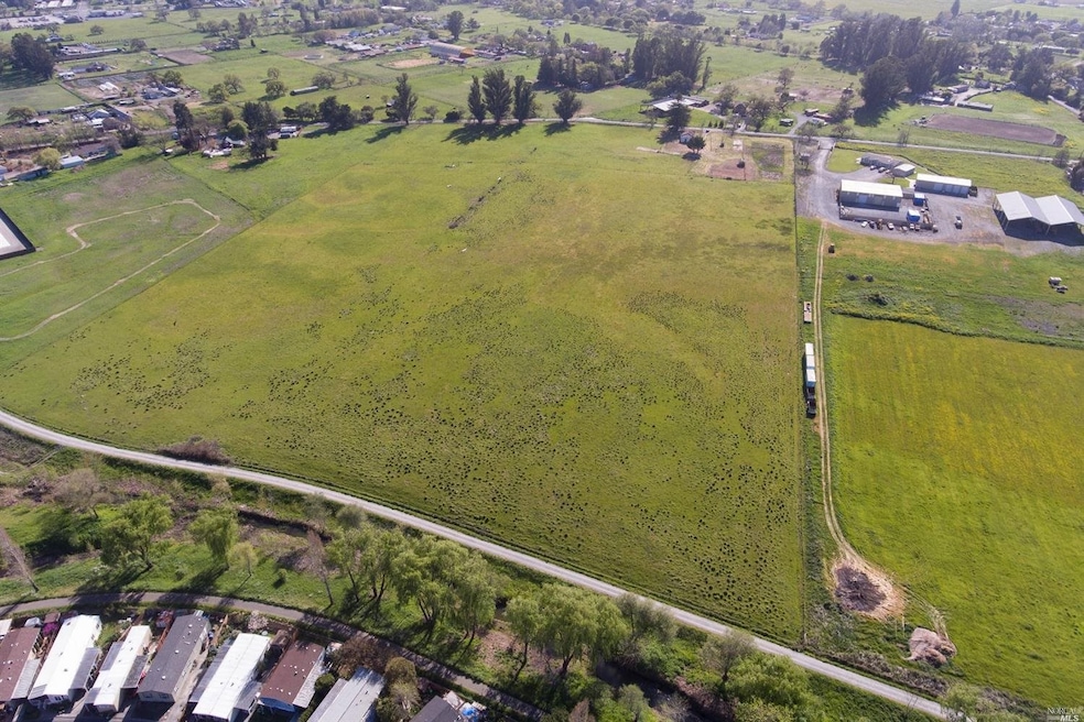 1051 Helman Ln, Cotati, CA 94931 - photo 1