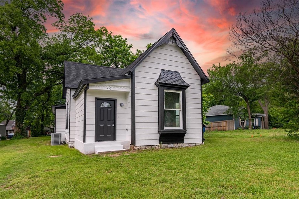 410 W Texas St, Denison, TX 75020 - photo 1