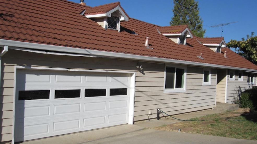 11325 Tahoe St, Auburn, CA 95602 - photo 1