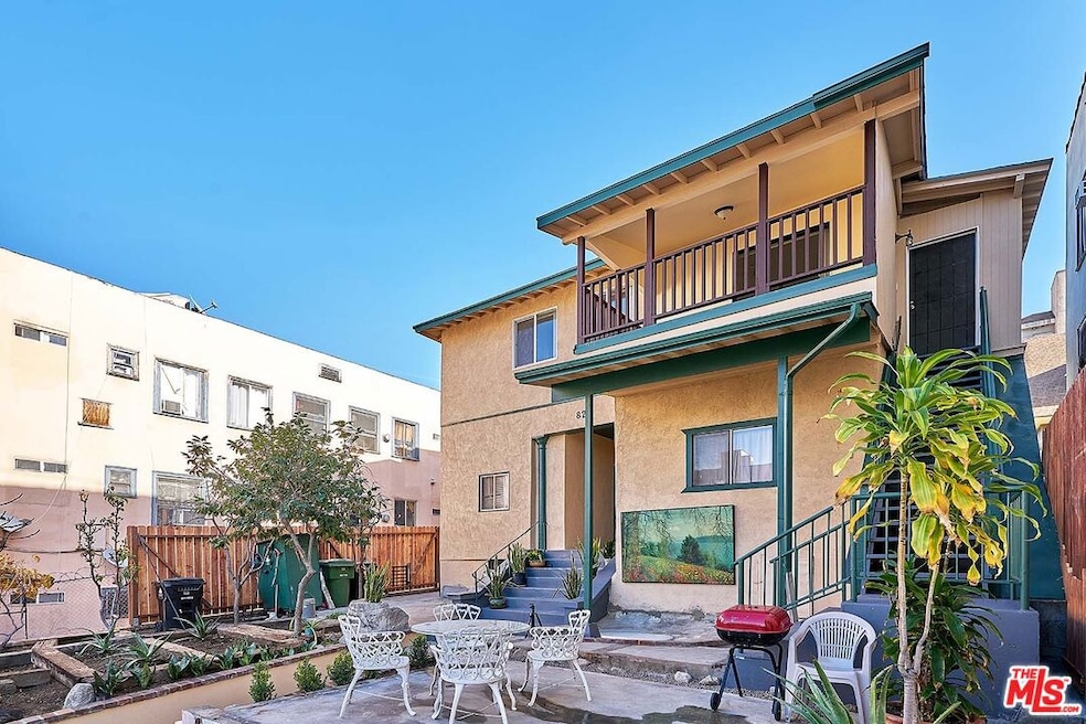 826 S Park View St unit 1, Los Angeles, CA 90057 - photo 1