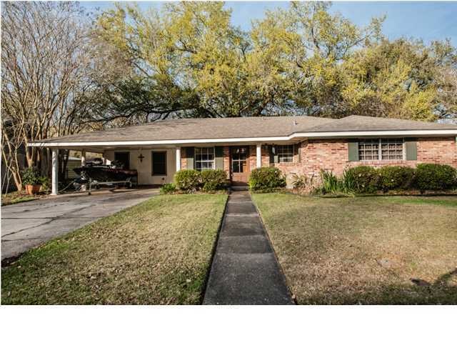 111 Elmwood Dr, Lafayette, LA 70503 - photo 1