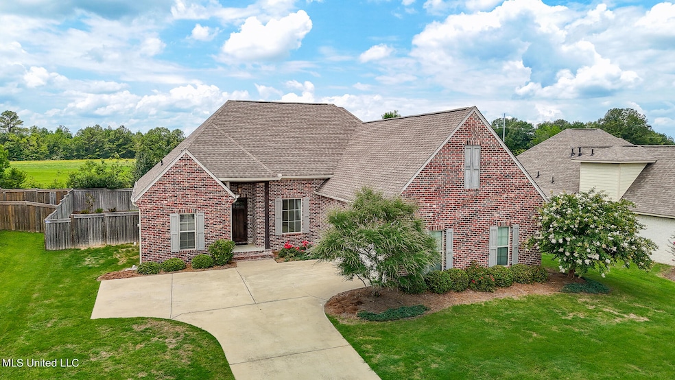 136 Sweetbriar Cir