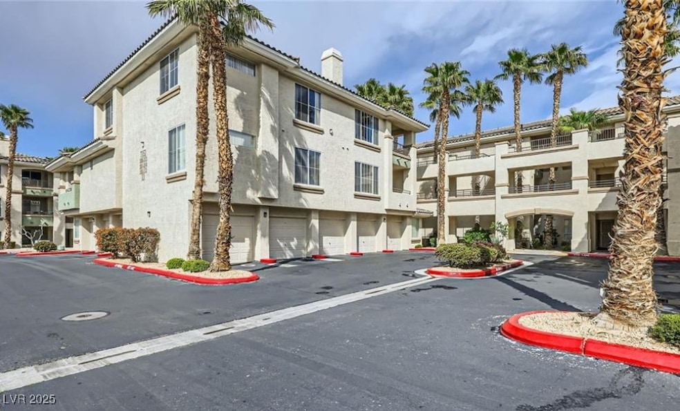 7151 S Durango Dr unit 304, Las Vegas, NV 89113 - photo 1