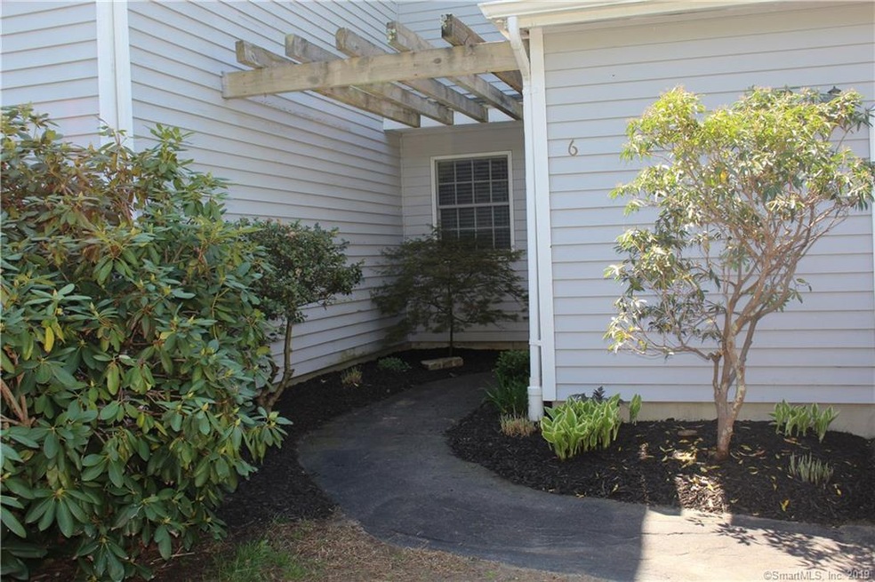 6 Fairways Cir, Woodstock, CT 06281 - photo 1