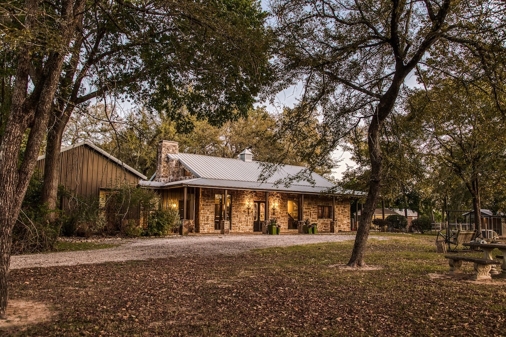 39761 Mesquite, Hempstead, TX 77445 - photo 1