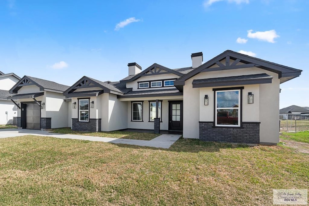 123 Marigold Rd, Los Fresnos, TX 78566 - photo 1