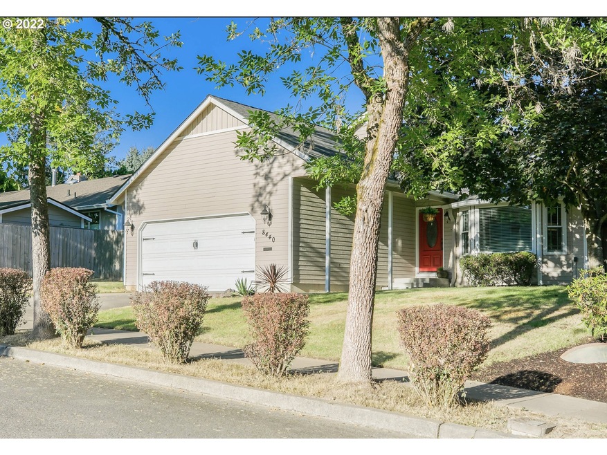 8440 SW Morgan Dr, Beaverton, OR 97008 - photo 1