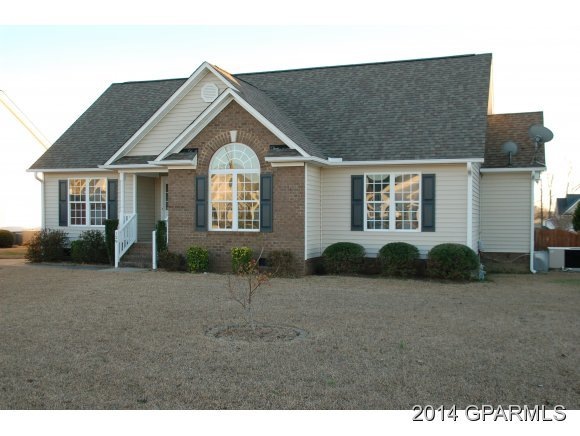 129 Magnolia Dr, Winterville, NC 28590 - photo 1