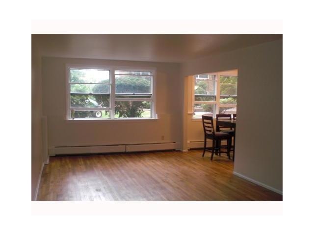 172 Kearsing Pkwy unit B, Monsey, NY 10952 - photo 1