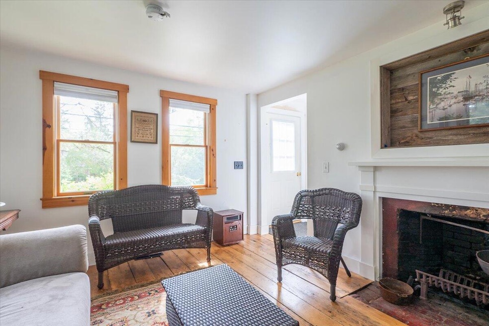 159 Mechanic Street, Camden